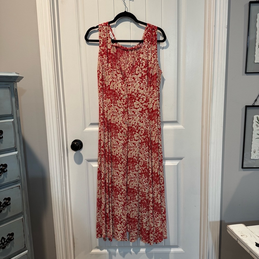 Dress Barn Floral Red and Cream Sleeveless Button up Dress